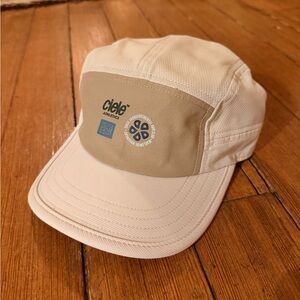 Ciele Athletics Men’s Sandstone Five-Panel Cap - Cream/Tan